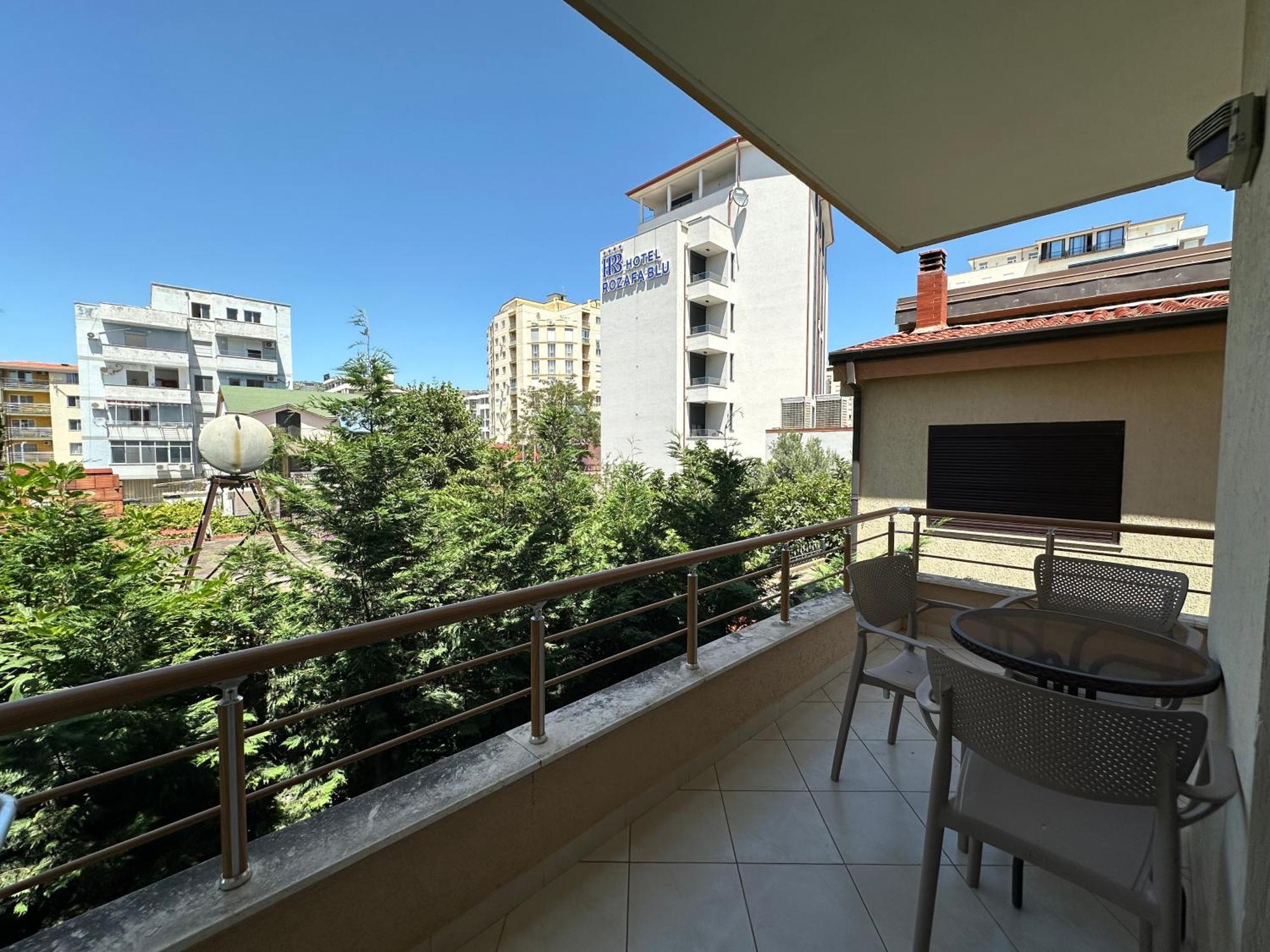 Bella'S Apartments Sakes Номер фото